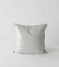 Load image into Gallery viewer, Cushion stonewashed linen- warm grey