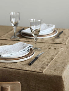Marion table cloth- pampas