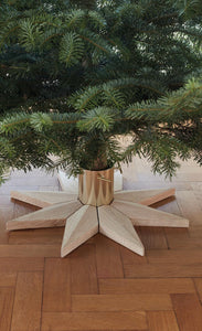 Stella Christmas tree stand