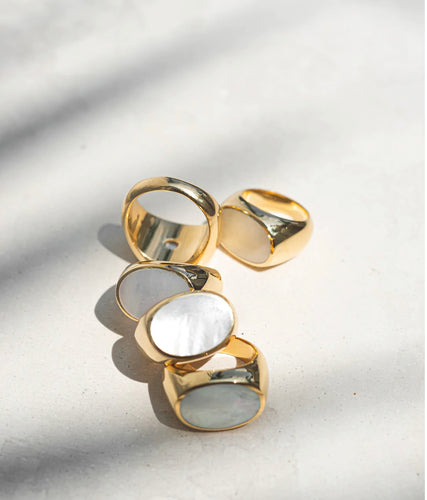 Golden signet ring- Mother of Pearl